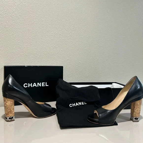 CHANEL BLACK LEATHER PEEP TOE CORK HEEL PUMPS - Picture 7 of 8